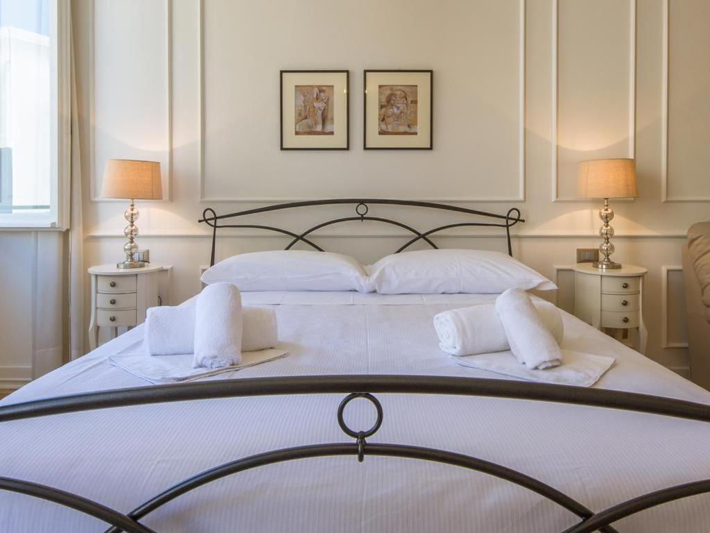 Signoria View- Scenic Overlooking Loft * Florence